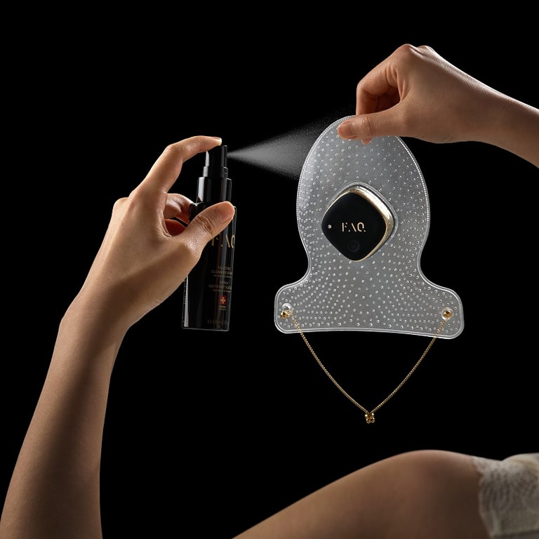 Foreo FAQ 221 LED-Маска для рук ультралегкая с 7 типами света